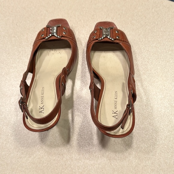 Anne Klein high heels - Picture 2 of 5